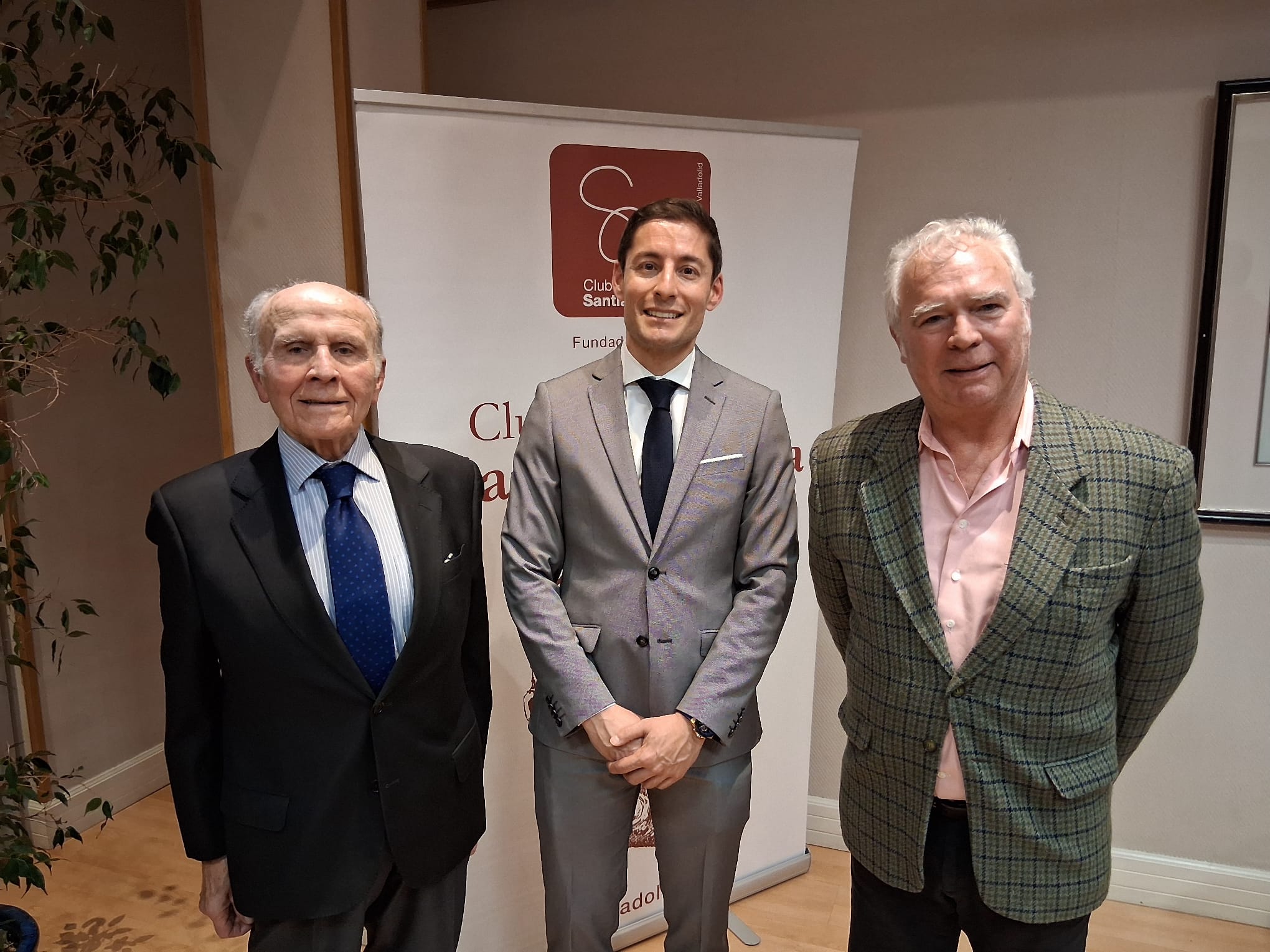 D. ROBERTO VILLA GARCIA